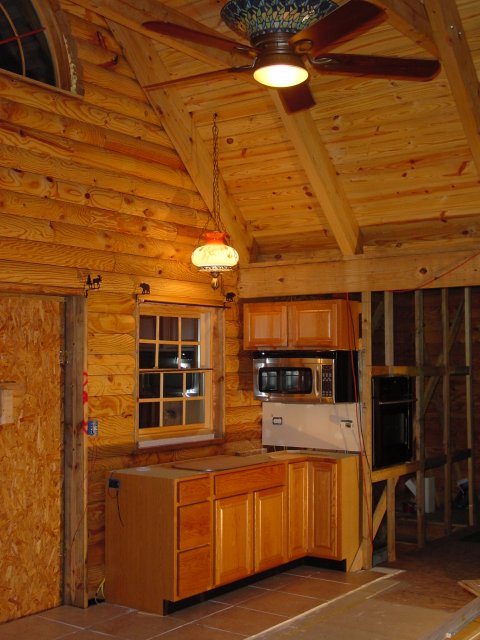 Kitchen_Start.jpg (67536 bytes)